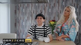 Milfs Willy-nilly Chunky - (Brooklyn Blue, Jordi El Polla) - Pantomime Pound - Brazzers