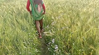 Indian Village Bhabhi Shafting Outdoor Sex In Hindi