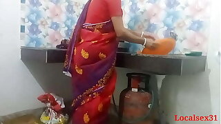 Desi Bengali desi Regional Indian Bhabi Caboose Sex With reference to Red Saree ( Valid Peel Away from Localsex31)
